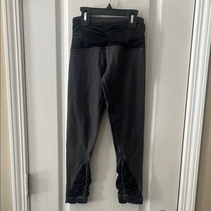 Lululemon Size 2 Black and Gray Leggings